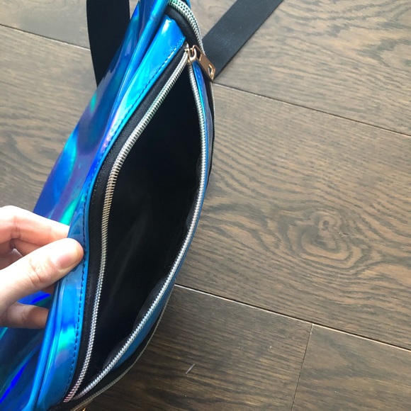 Blue holographic/iridescent waist bag. - Picture 4 of 5